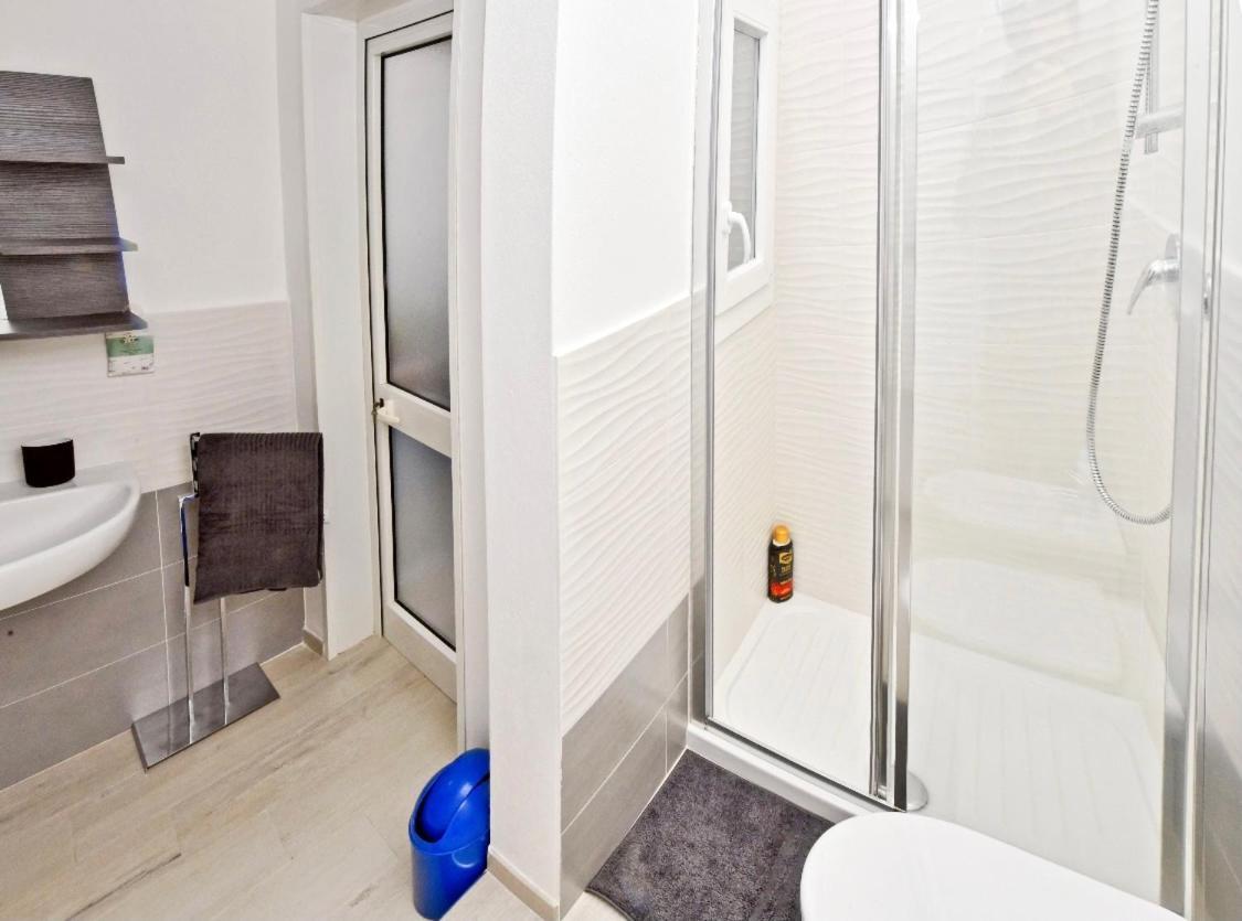 Borgo 98 Guest House Matrimoniale Con Bagno Privato Livorno Exterior foto